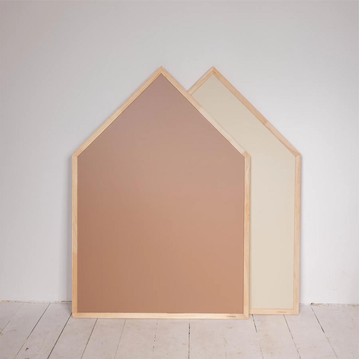Magnettavle med egetræsramme - Warm Blush