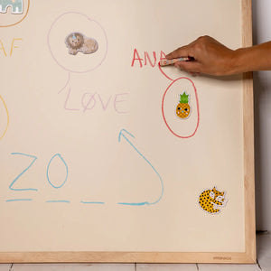 2. Sortering – Magnettavle med egetræsramme – Vanilla