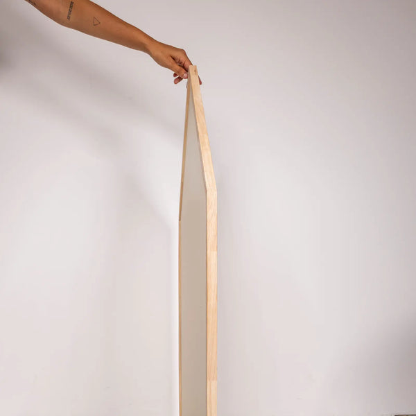 2. Sortering – Magnettavle med egetræsramme – Vanilla