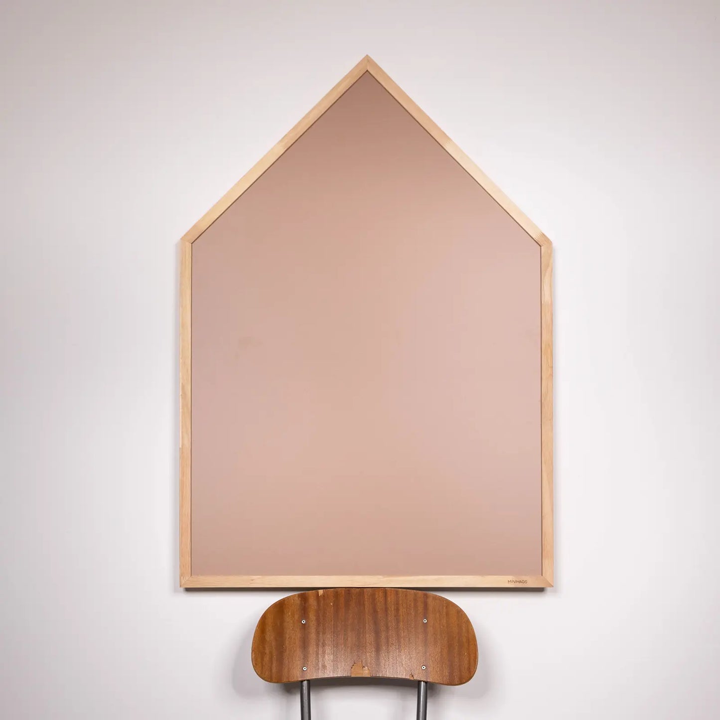 Magnettavle med egetræsramme - Warm Blush