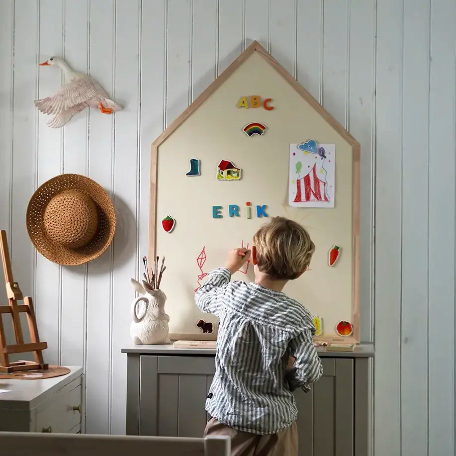 Magnettavle med egetræsramme – Vanilla